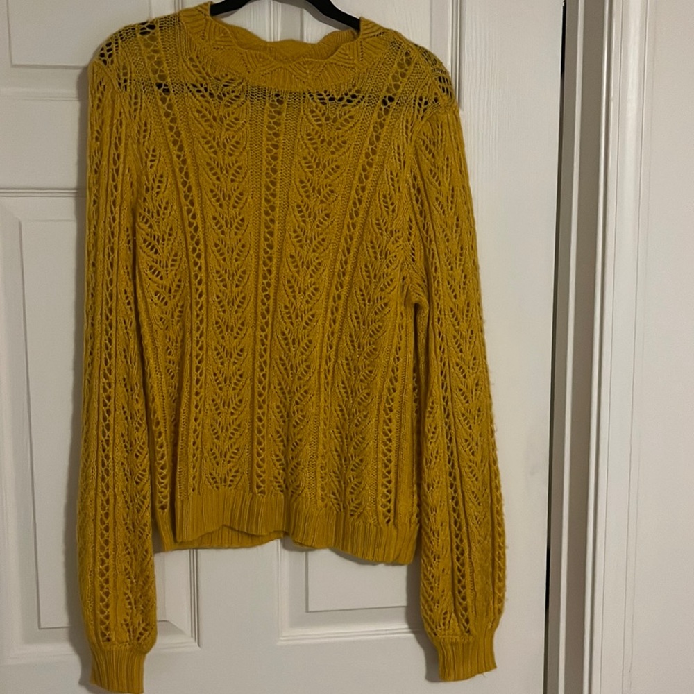 Women’s sweater